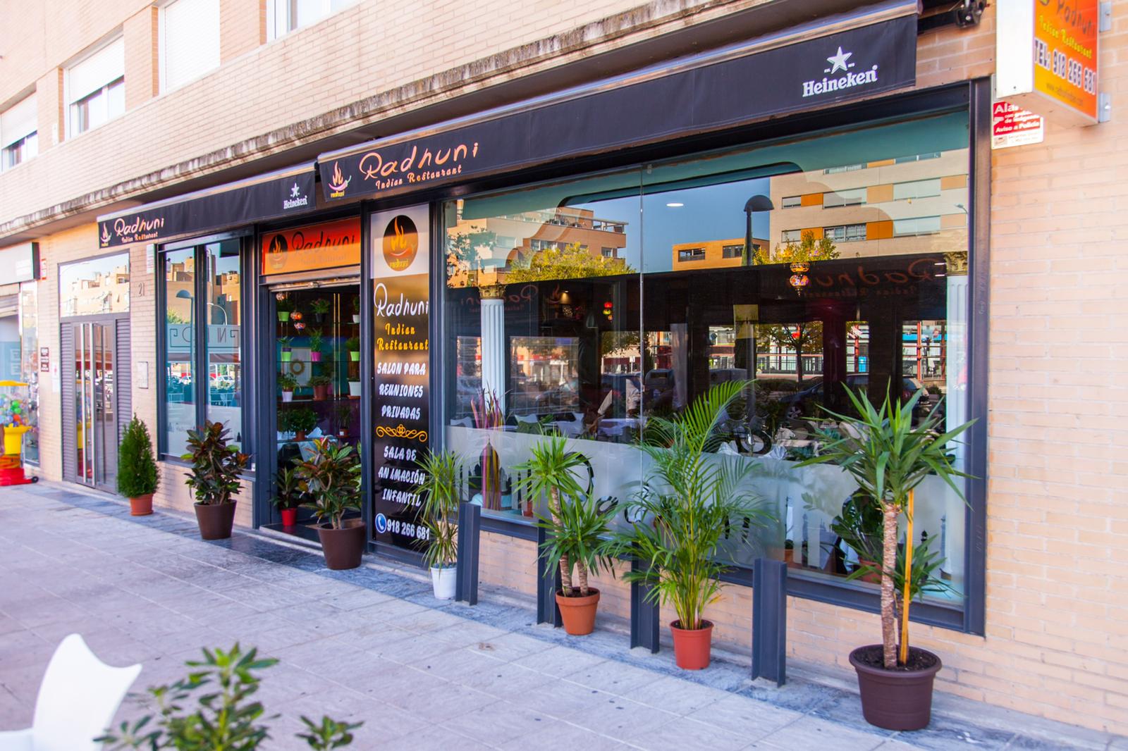 Reservar En Restaurante Indio Radhuni en Sanchinarro